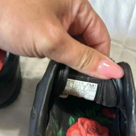 Fila Original Fitness Roses Athletic Shoe Pink Black womens size 8 1/2 - Picture 6 of 6